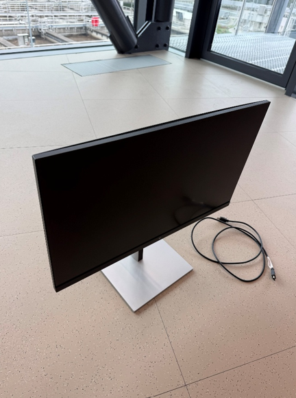 Nr 10 - HP E27q G5 QHD No Stand Monitor (Stock: 2)